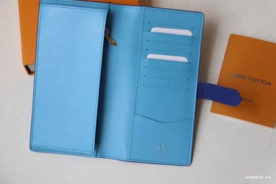 WIS VERTICAL WALLET LOUIS VUITTON 0805